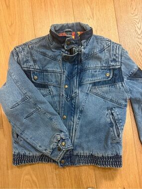 Vintage quilted Light Blue Denim Jacket- Eagle’s Ridge